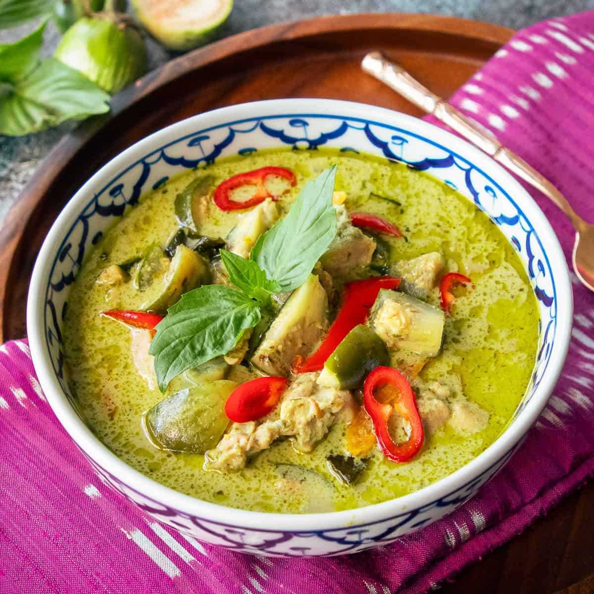 Mild or Spicy? Crafting Your Perfect Thai Green Chicken Curry